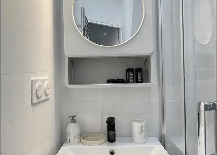 Tour Eiffel Chateau Montparnasse * Paris