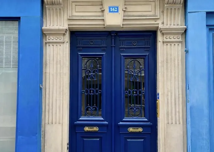 Tour Eiffel Chateau Montparnasse * Paris